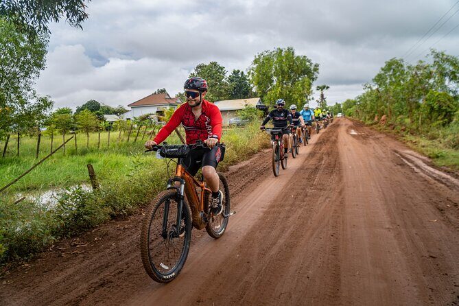 Phnom Penh to Silk Island Sunset Bike Tour/ E-Bike Available - Who Will Love This Tour?