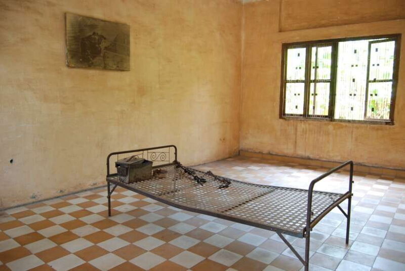 Phnom Penh: Tour of Tuol Sleng Prison and Choeng Ek Memorial - Key Points