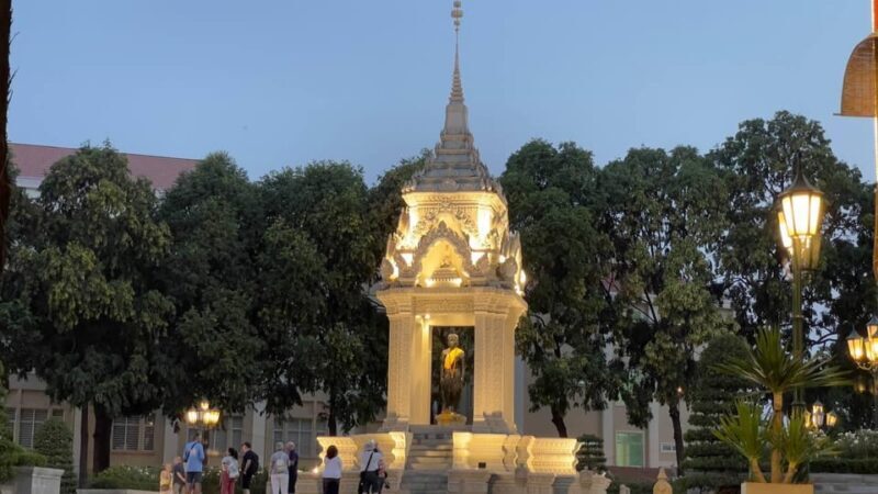 Phnom Penh: Walking Highlight City Tour - The Sum Up