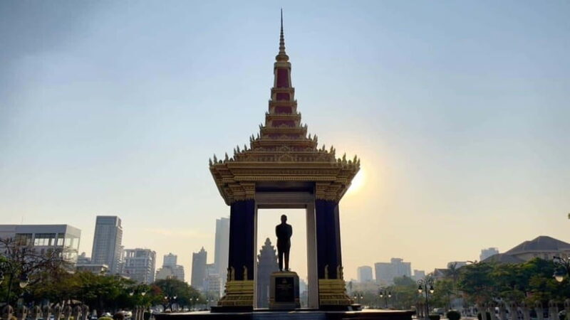Phnom Phnom: Local Market & Culture Walking of City Tour - Authenticity and Guides: The Heart of the Experience