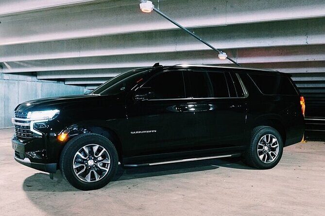 Phoenix Arrival Chauffeur Driven Transport by Executive SUV - Introduction: A Private Ride in Phoenix
