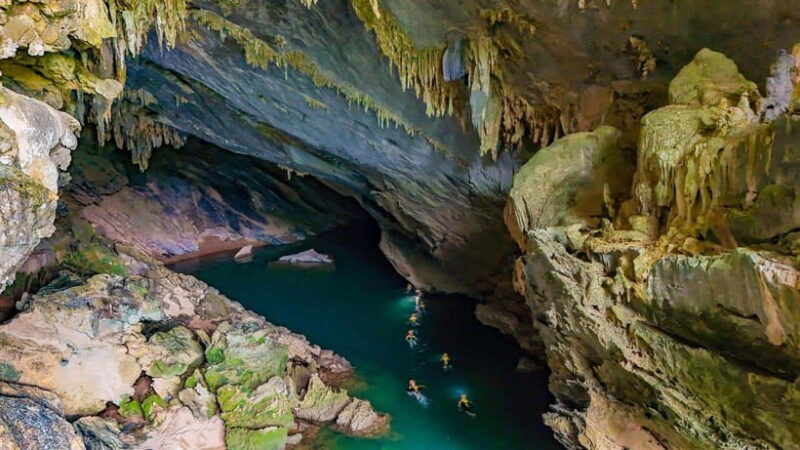 Phong Nha: ELEPHANT CAVE & MA DA VALLEY JUNGLE TREK 1D - Tra Ang Cave: The Main Cave Expedition