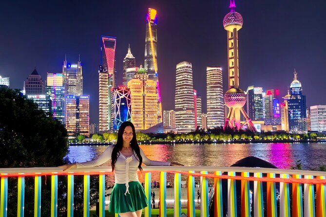 Photo Session on the Famous Shanghai Skyline - What Makes This Tour Stand Out?