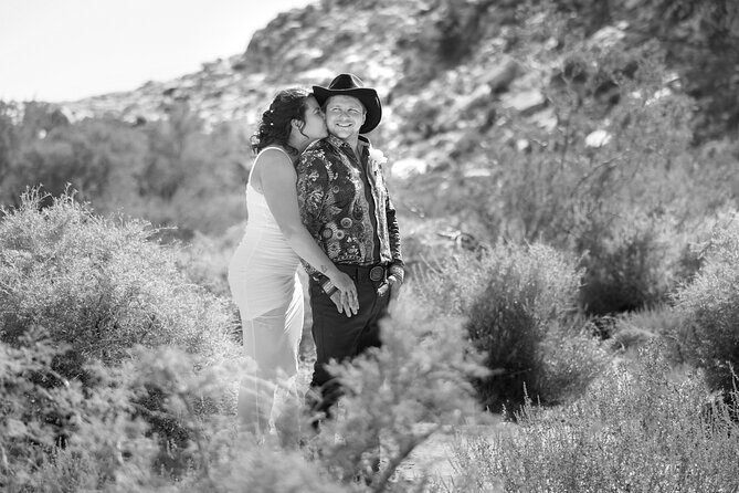 Photo Shoot at Red Rock Canyon in Calico Basin - Authentic Feedback and Expectations
