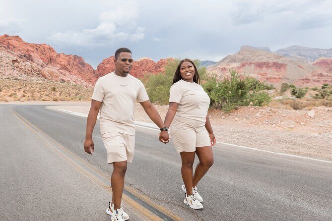 Photo Shoot at Red Rock Canyon in Calico Basin - Why Choose This Experience?