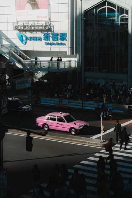 Photo Walk through SHINJUKU, TOKYO - Key Points