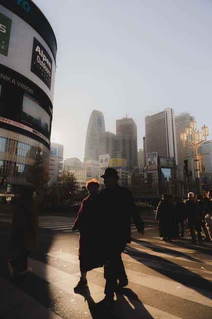 Photo Walk through SHINJUKU, TOKYO - Discovering Shinjuku: A Photography-Focused Walk