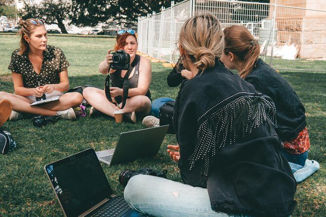 Photography Workshop Ideal For Beginners - Group Size and Atmosphere