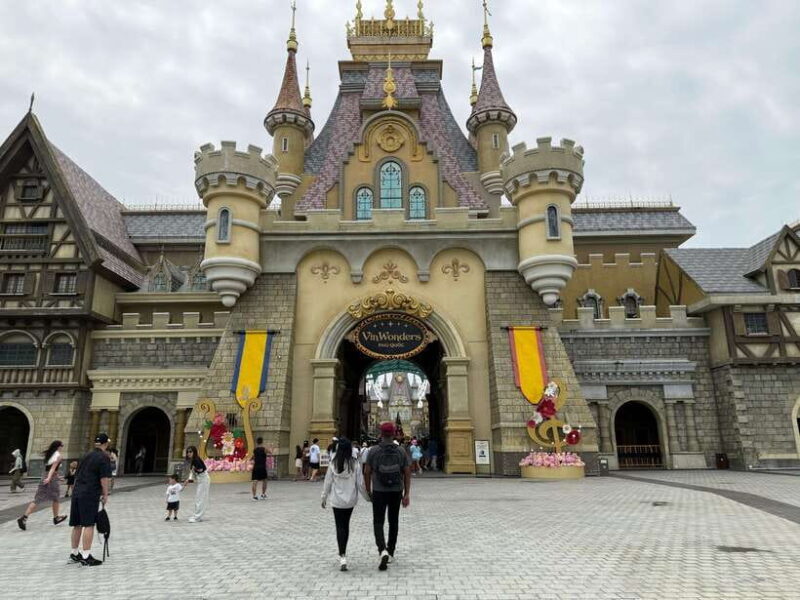 Phu Quoc VinWonders Theme Park And Safari Wildlife Tour - Phu Quoc VinWonders Theme Park And Safari Wildlife Tour