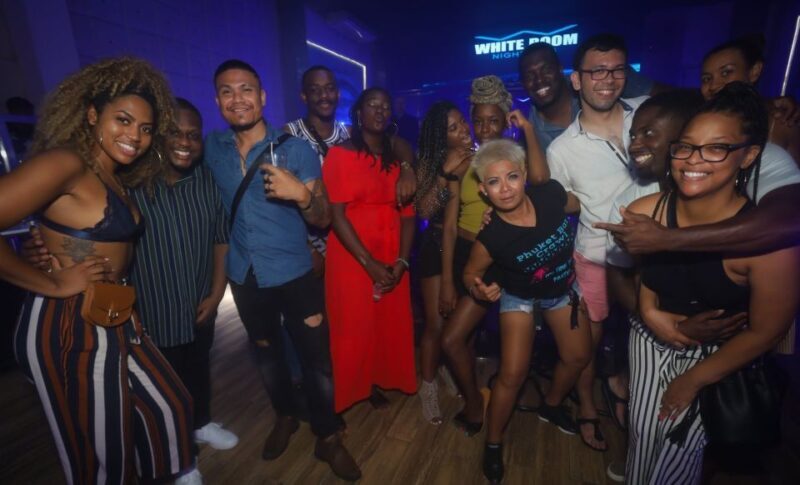 Phuket: Bar Crawl Tour - Key Points