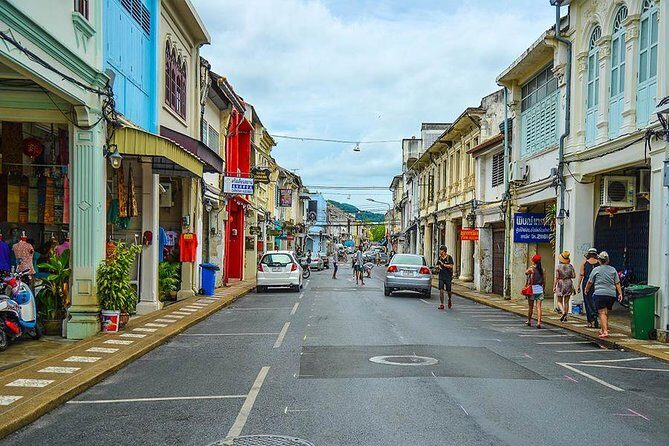 Phuket Best Sightseeing with Photographer - FAQs
