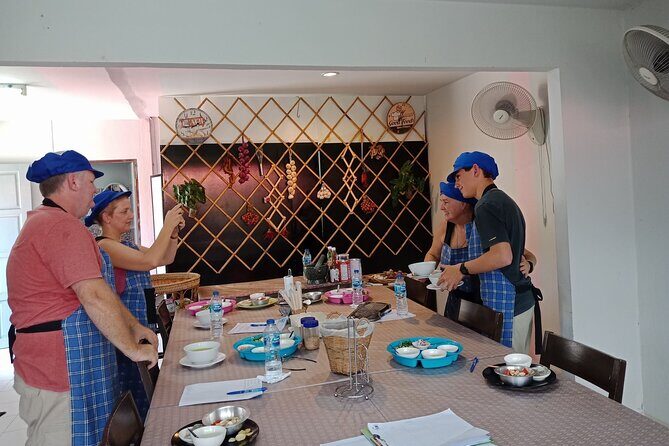 Phuket Easy Thai Cooking Class and Market Tour - Authenticity and Participant Feedback