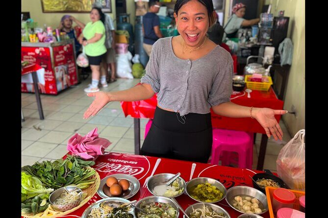 Phuket Old Town Food Tour with 10+ Locals' Favorites Tastings - Key Points