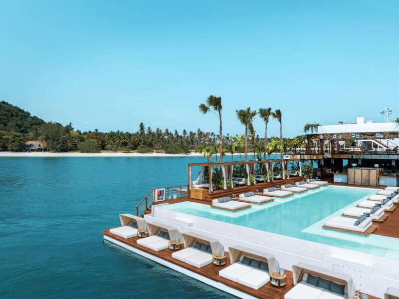 Phuket: YONA Floating Beach Club Day Experience - An in-Depth Look at the YONA Floating Beach Club