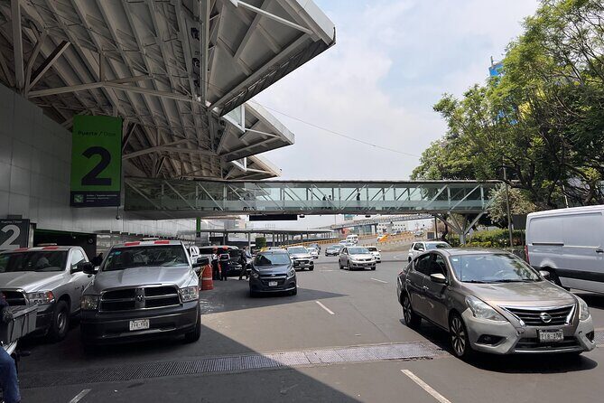 Pick-up or Drop-off in Mexico's International Airport - The Experience in Detail