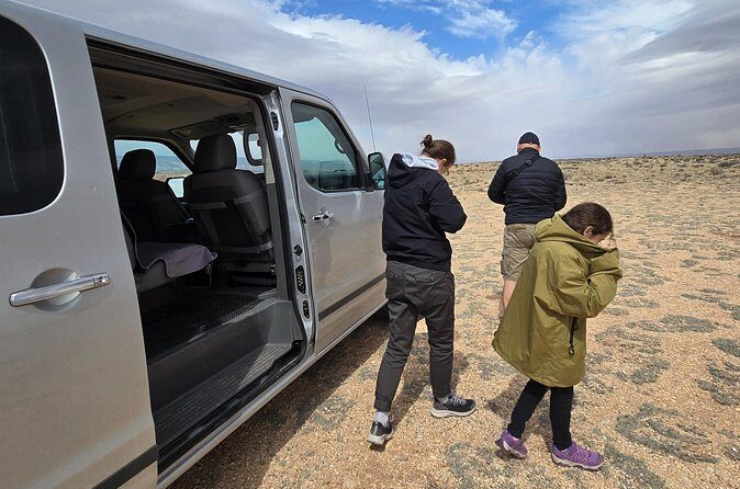 Picnic at East Grand Canyon Tables and Chairs Privided No Crowds - FAQs