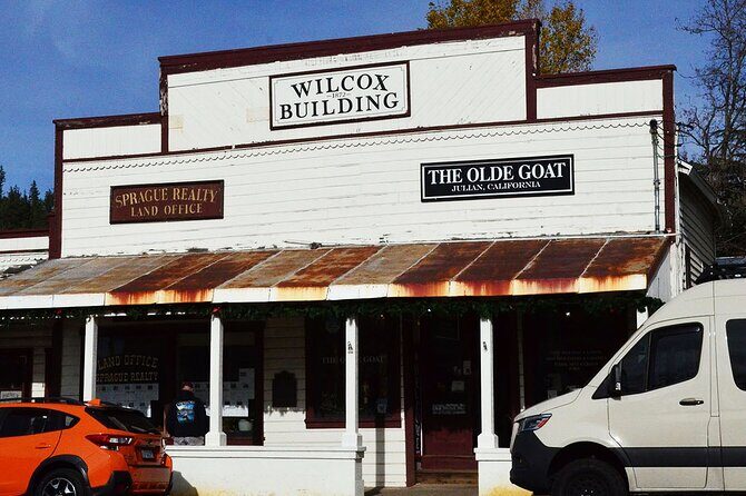 Pies & Pickaxes: A Historic Walking Tour of Julian, CA - The Julian Gold Rush Hotel