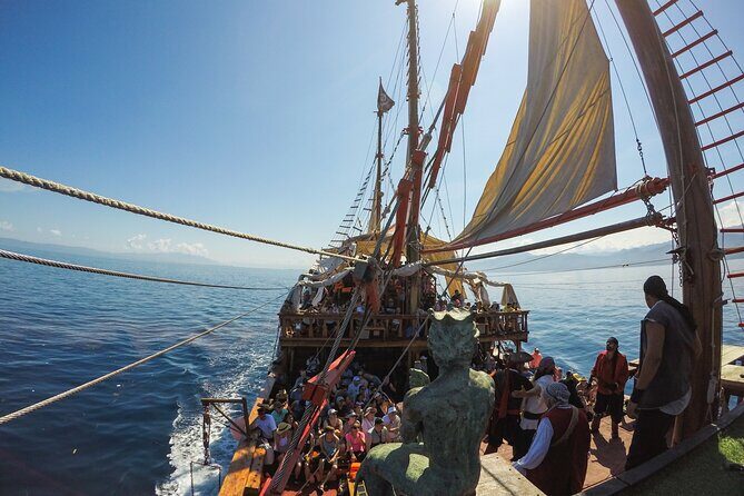 Pirate Ship Premium Dinner Cruise with Show - An In-Depth Look at the Experience