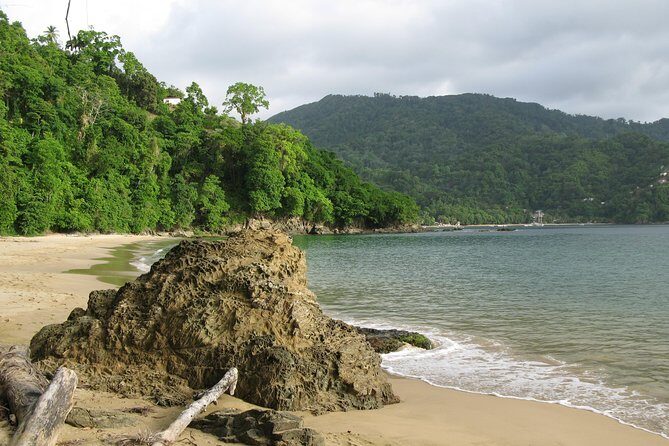 Pirate's Bay Day Trip with Lunch - FAQ