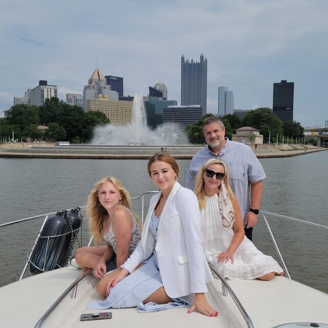 Pittsburgh: Private Yacht River Cruise with Captain and BYOB - The Itinerary in Detail