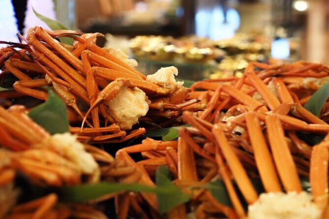 Play with Snow Crab Buffet Lunch and Strawberry Picking Bus Tour - Strawberry Picking