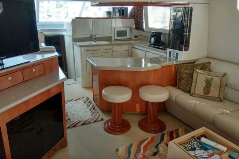 Playa Mujeres: Private Yacht Rental - 4hr SR55H4 #GMBSR55FUN - FAQ