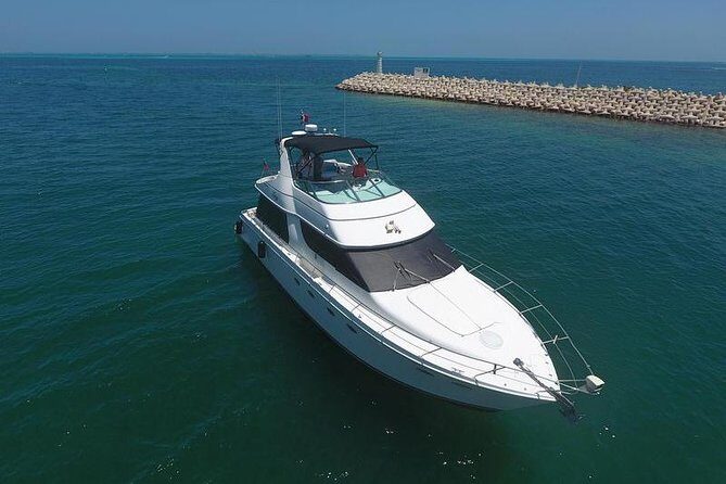 Playa Mujeres rent a Yacht 4hrs with Food and drinks aboard CA55 - What You Can Expect on Board