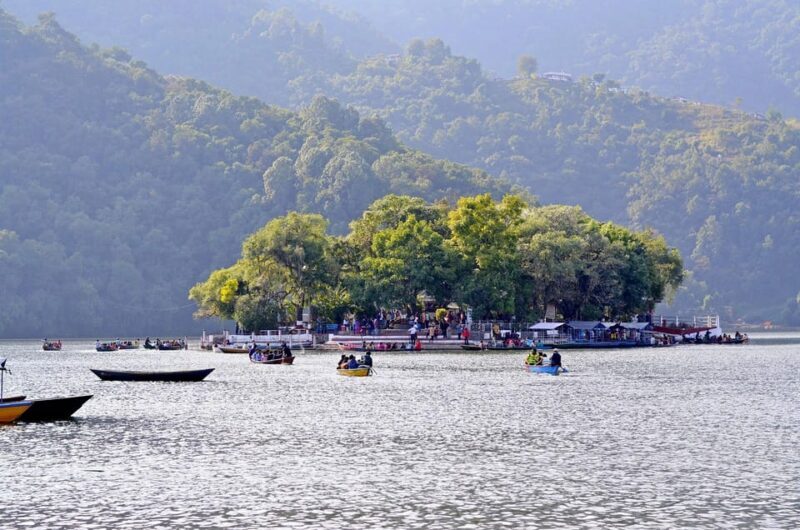 Pokhara: Guided Evening Walking Tour in Lakeside - The Experience in Detail