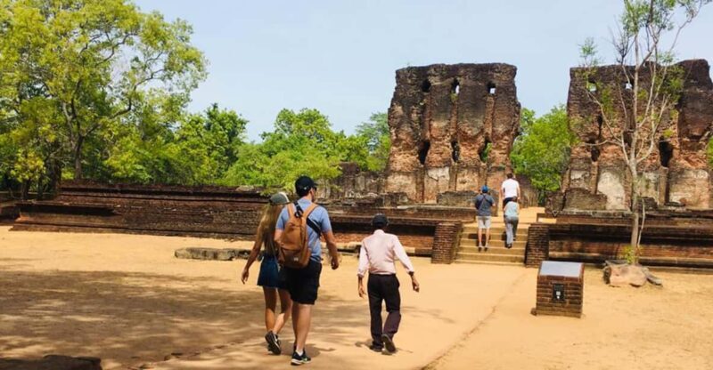 Polonnaruwa Sight Seeing Tour and Minneriya Elephant Safari - FAQ