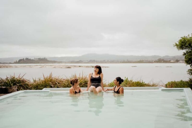 Polynesian Spa Rotorua: Deluxe Lake Spa Hot Spring Bathing - The Experience: Highlights and Caveats
