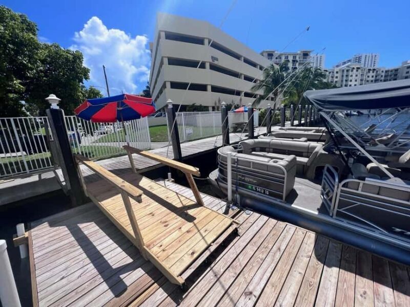 Pompano Beach: Pontoon Boat Rental - FAQ