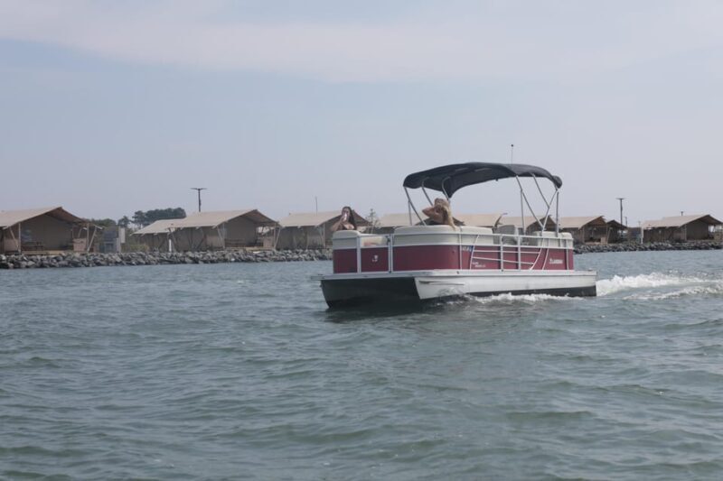 Pontoon Boat Rentals in Chincoteague Island, VA - Key Points