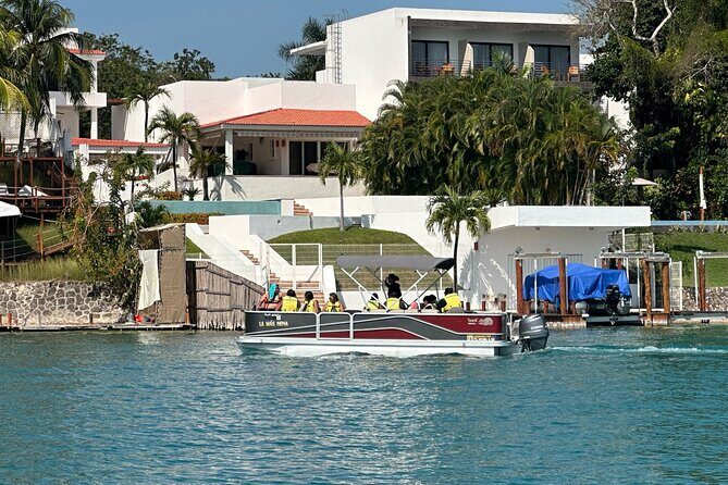 Pontoon Tour of the 7 Color Lagoon - FAQ