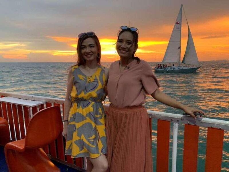 Port Dickson: Dragon Sunset Cruise with Salt Water Jacuzzi - The Cruise Experience: A Closer Look
