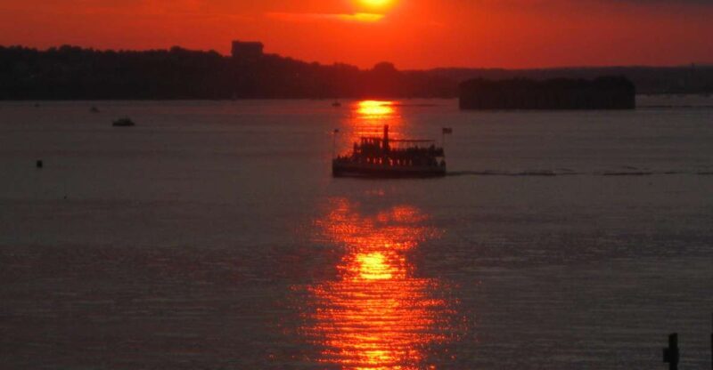 Portland: Casco Bay Sunset and Lighthouse Cruise - Practical Tips for Travelers