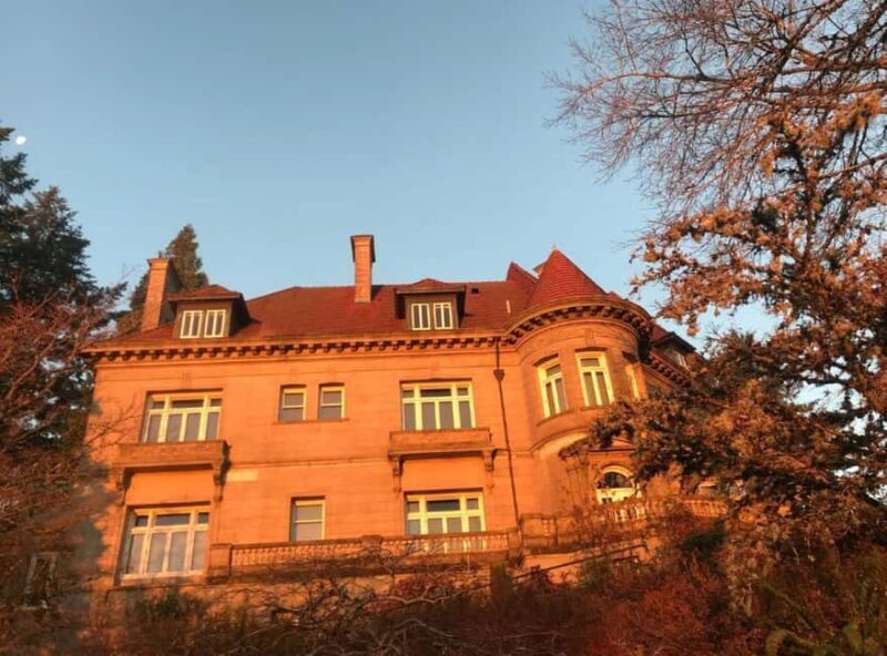 Portland: City Tour with Rose Garden and Donut Tasting - A Closer Look at the Tour Experience