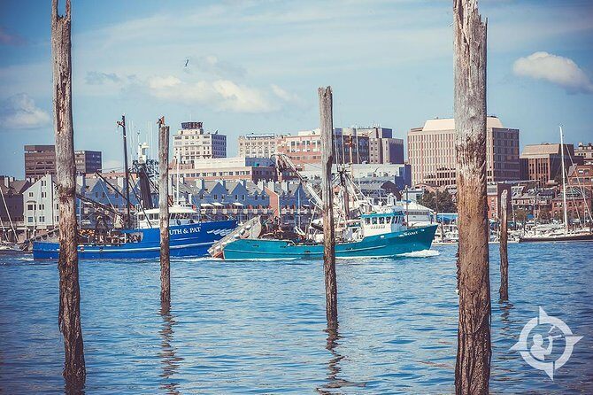 Portland Explorer | Maine History, Culture, & 3 Lighthouses Tour - Exploring the Maine Coast in Portland: A Guide to the Lighthouse Tour
