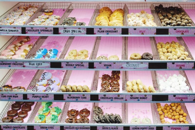 Portland: Guided Delicious Donut Tour with Tastings - The Guide’s Role in Elevating the Experience