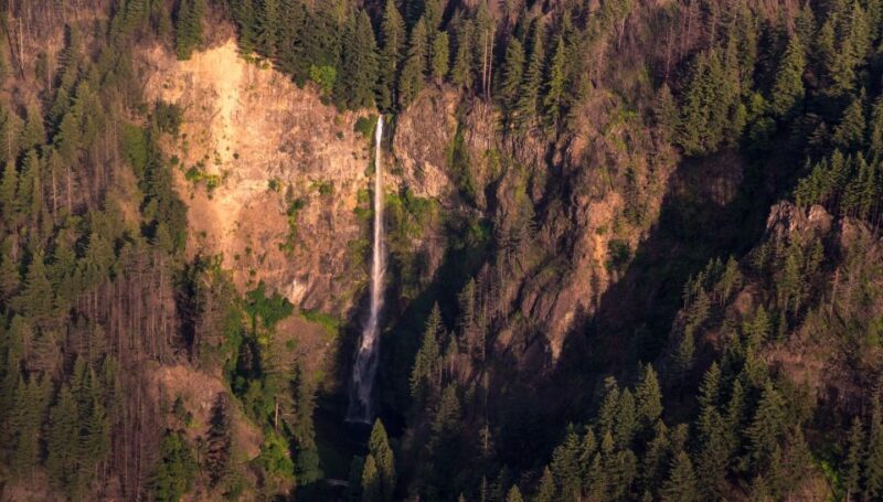Portland: Multnomah Falls Scenic Flight Tour - Who Will Love This Tour?