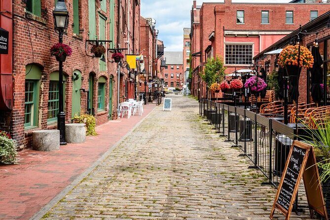 Portland's Old Port Historical Walking Tour - Key Points