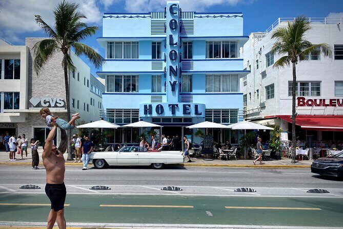 Postcard Views of Miami in 4 Hours by Car and on Foot - FAQ