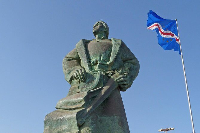 Praia: Guided Historic Walking Tour & Lunch with Locals - Final Summary