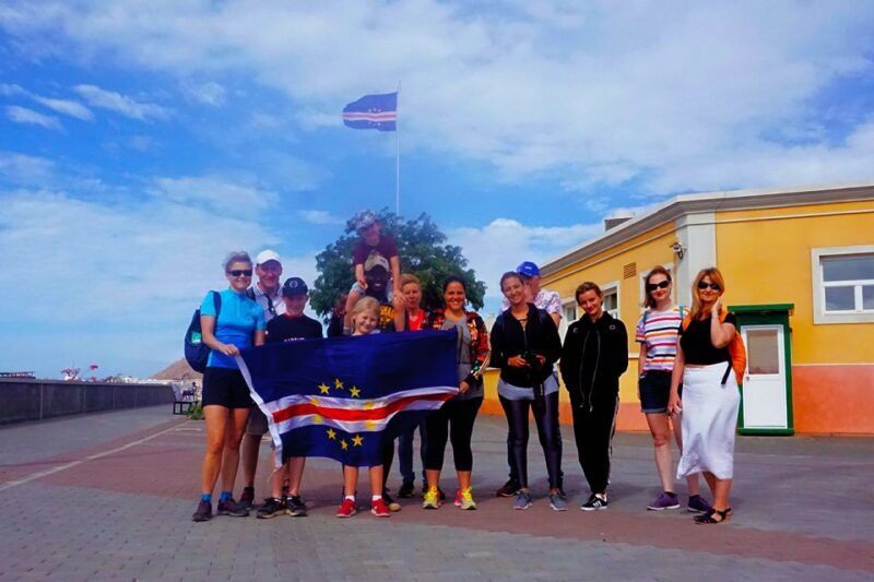 Praia: Guided Historic Walking Tour & Lunch with Locals - Who Should Consider This Tour?