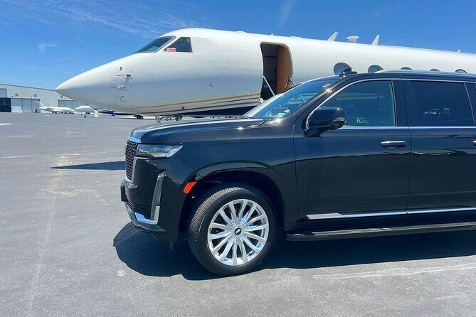 Premier Limousine Miami Airport Hotel Port Transfers in Lux SUV - The Experience: What You Can Expect