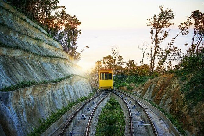 PREMIER TOUR - Discover Golden Bridge and Ba Na hill - Small group by Mini Van - Who Should Consider This Tour?