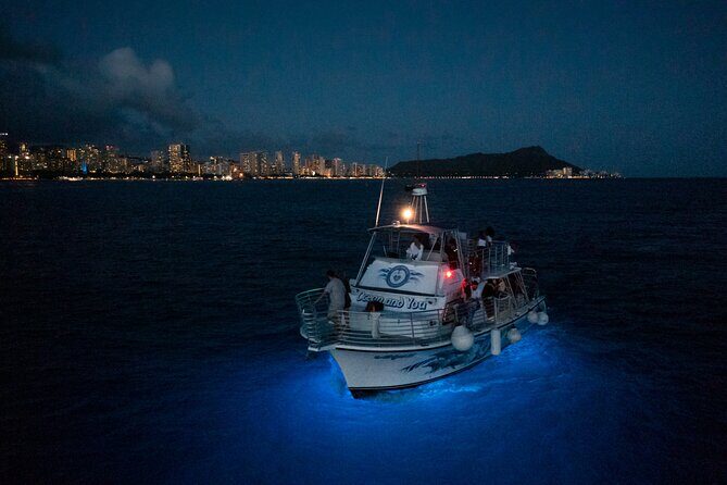 Premier Waikiki Sunset Party Cruise with Live DJ and Full Bar - FAQ
