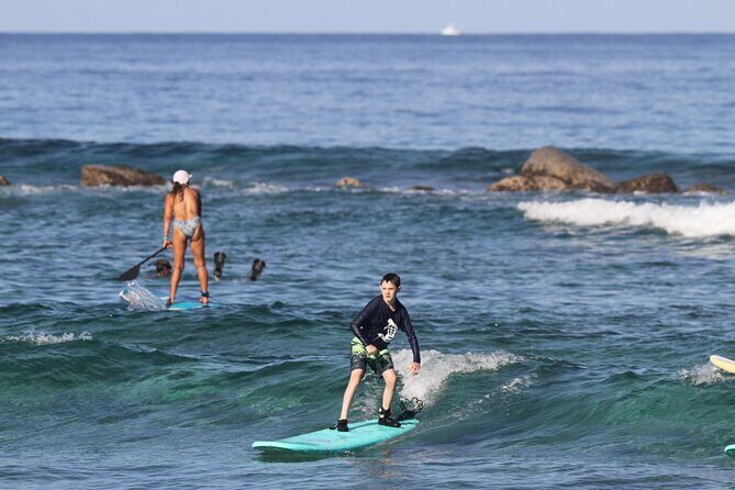 Premium group surf lessons- Konas Best Surf Lessons - An Authentic Hawaii Surf Experience in the Heart of Kona