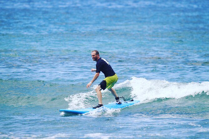 Premium group surf lessons- Konas Best Surf Lessons - Who Will Love This Tour?
