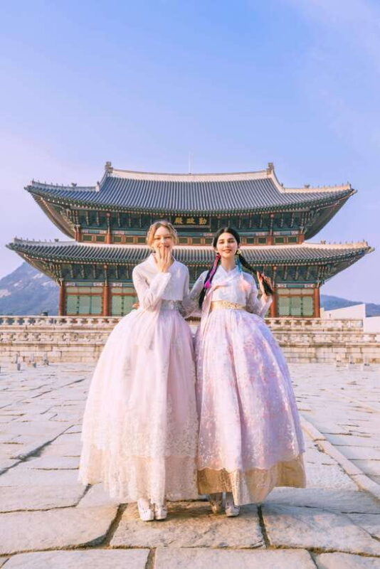 Premium Hanbok Experience at hanboknam Gyeongbokgung - Key Points