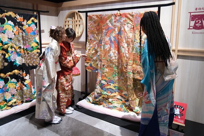 Premium Kimono Dressing, Tea Ceremony, Calligraphy, Samurai show - Key Points